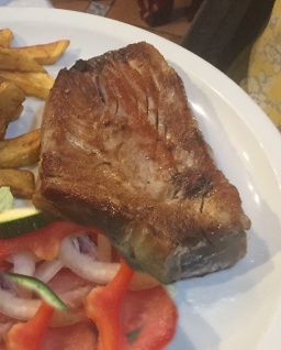 picture of tuna steak - a la plancha